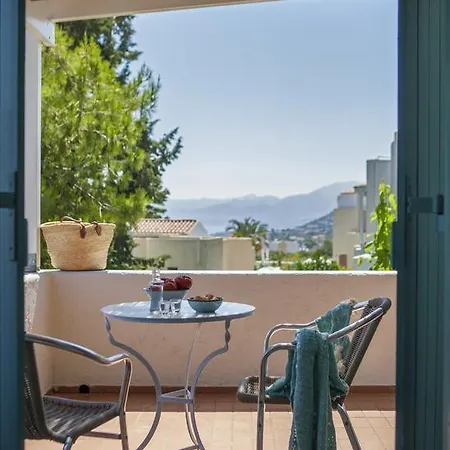Iokasti Otel 3*
